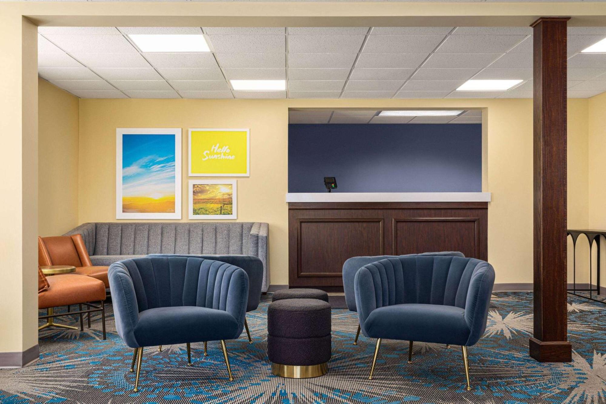 Days Inn By Wyndham Grand Island I-80 Doniphan Exterior photo