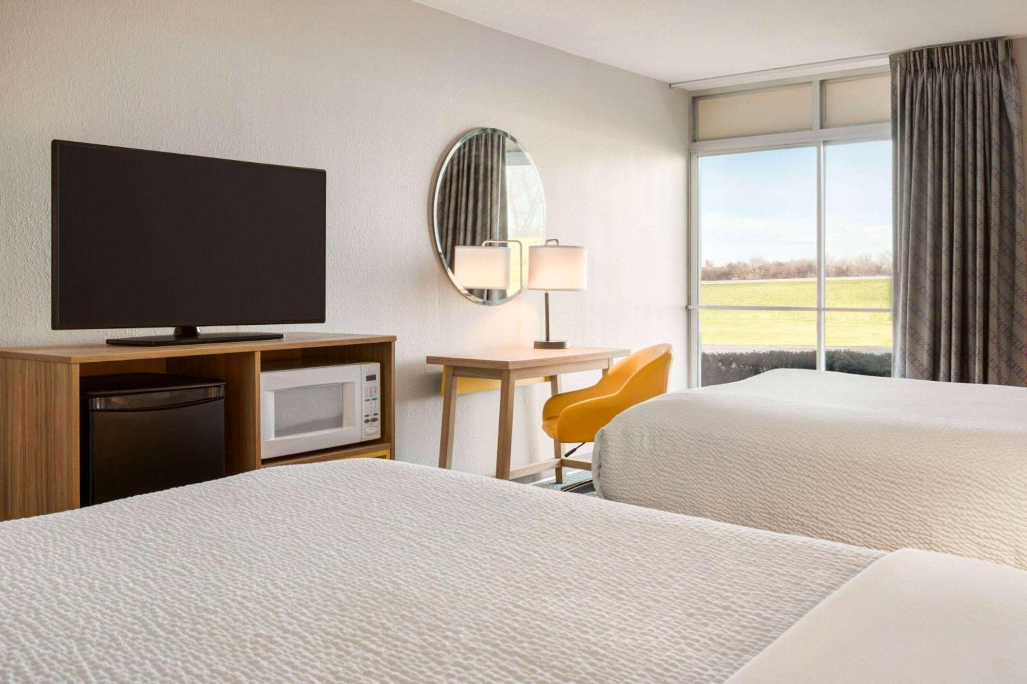 Days Inn By Wyndham Grand Island I-80 Doniphan Exterior photo